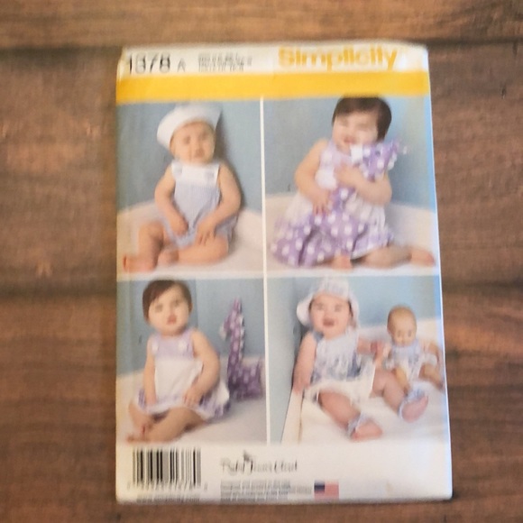 Set of Seven Simplicity Baby Patterns - Picture 14 of 15